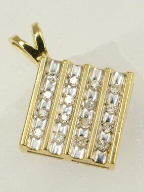 10K UNIQUE DIAMOND PENDANT